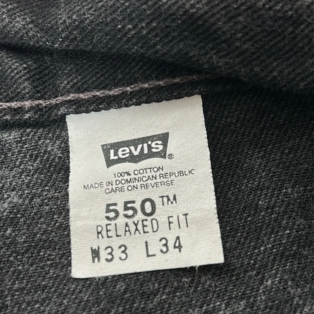 Vintage Levi’s 550 Relaxed Fit W33 L34 Black Jeans Red Tag Denim Pants